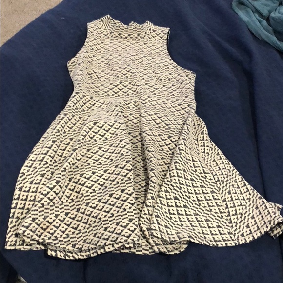 Aztec print party dress - Picture 2 of 5